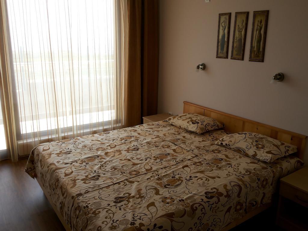 אקהטופול Sunrise Apartments חדר תמונה