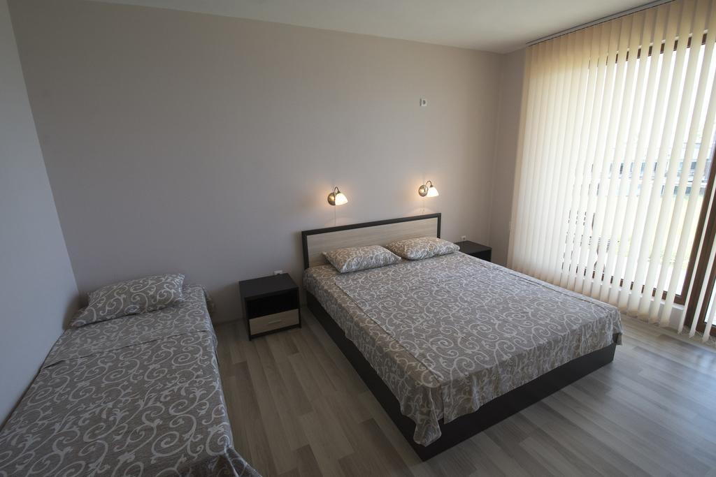 אקהטופול Sunrise Apartments מראה חיצוני תמונה
