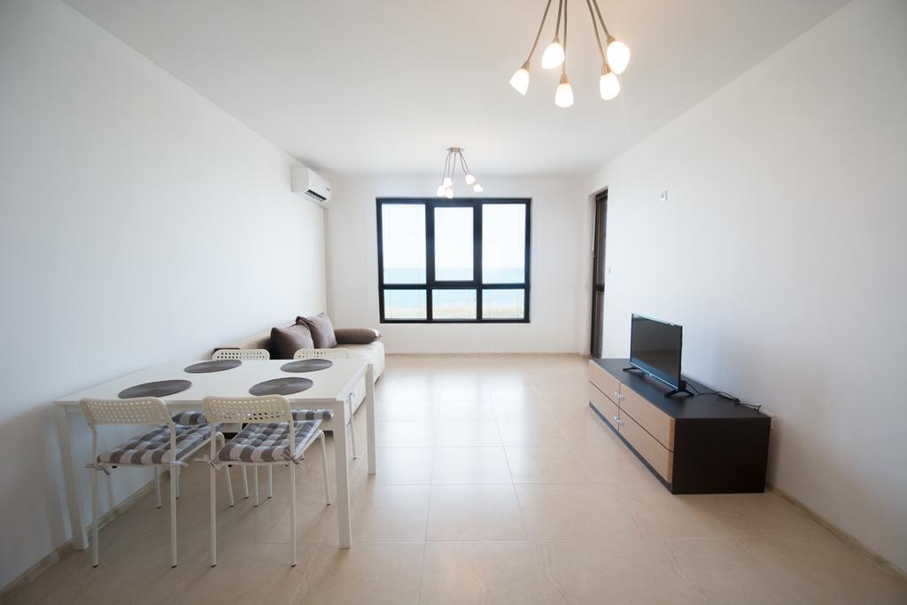 אקהטופול Sunrise Apartments מראה חיצוני תמונה